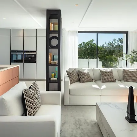 Villa Vacation I The Nicklaus Villa, Glistening Heated Pool, Hot Tub, Room, Golf Valley, 5 Min Puerto Banus Marbella
