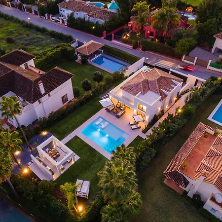Vacation I The Nicklaus Villa, Glistening Heated Pool, Hot Tub, Room, Golf Valley, 5 Min Puerto Banus Villa *