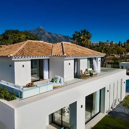 Vacation I The Nicklaus Villa, Glistening Heated Pool, Hot Tub, Room, Golf Valley, 5 Min Puerto Banus Marbella