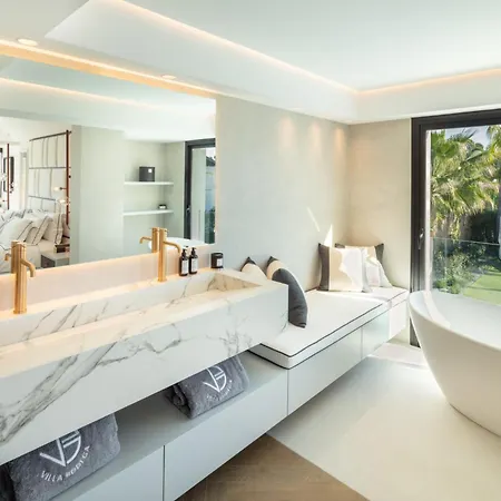 Vacation I The Nicklaus Villa, Glistening Heated Pool, Hot Tub, Room, Golf Valley, 5 Min Puerto Banus Villa Marbella