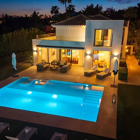 Vacation I The Nicklaus Villa, Glistening Heated Pool, Hot Tub, Room, Golf Valley, 5 Min Puerto Banus Villa