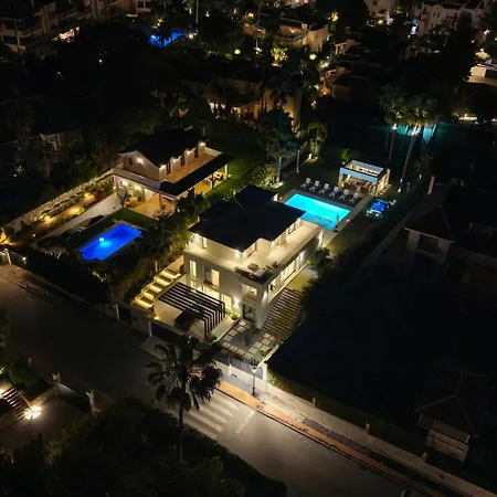 Vacation I The Nicklaus Villa, Glistening Heated Pool, Hot Tub, Room, Golf Valley, 5 Min Puerto Banus * Marbella