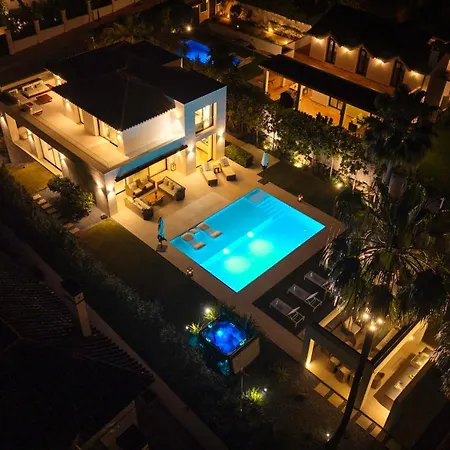 Villa Vacation I The Nicklaus Villa, Glistening Heated Pool, Hot Tub, Room, Golf Valley, 5 Min Puerto Banus
